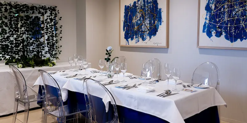 ダンゼロの華やかな雰囲気の個室の一例